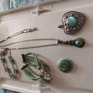 5 pieces of turquoise paparazzi jewelry